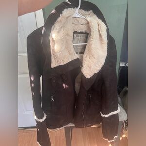 Guess brown faux fur and suede jacket with fold over collar. Y2K vibes